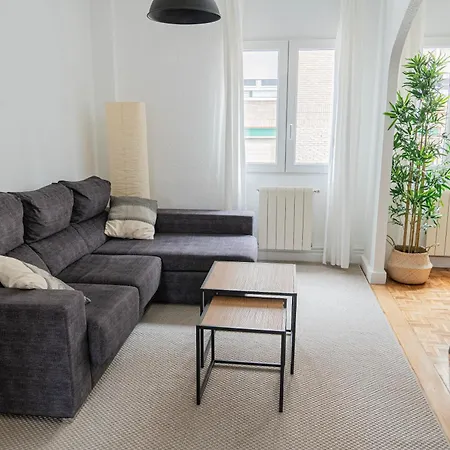 Apartman Piso Reformado En El Centro De