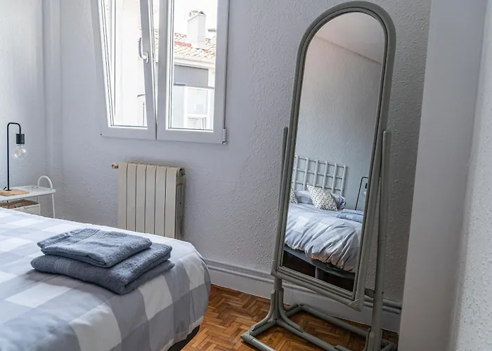 Piso Reformado En El Centro De Apartamento Santander